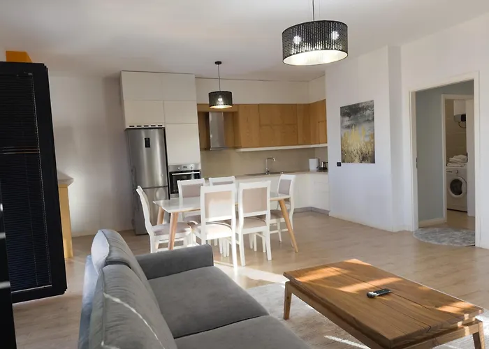 Albania Haven Center Of Διαμέρισμα Τίρανα