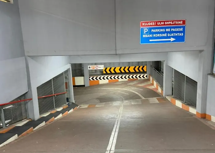 Albania Haven Center Of Διαμέρισμα Τίρανα